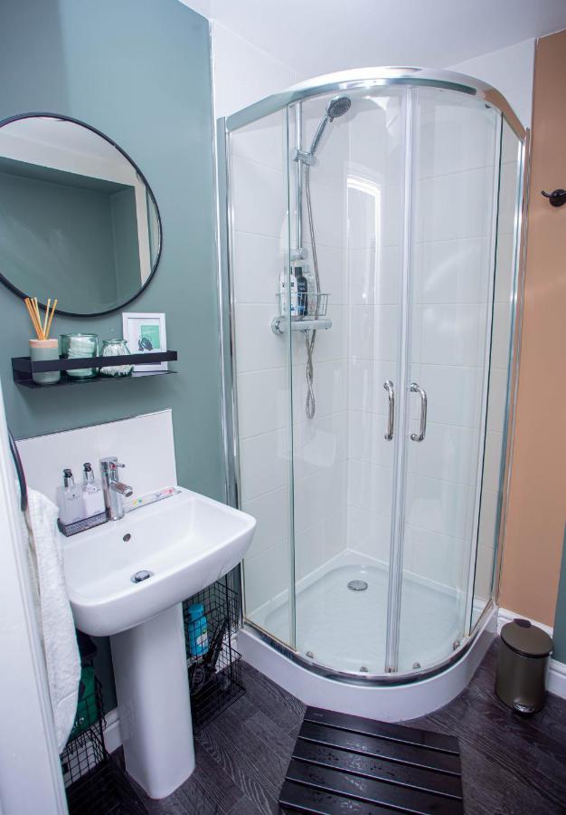 Nest Easy - Derngate Basement Apartman Northampton Kültér fotó