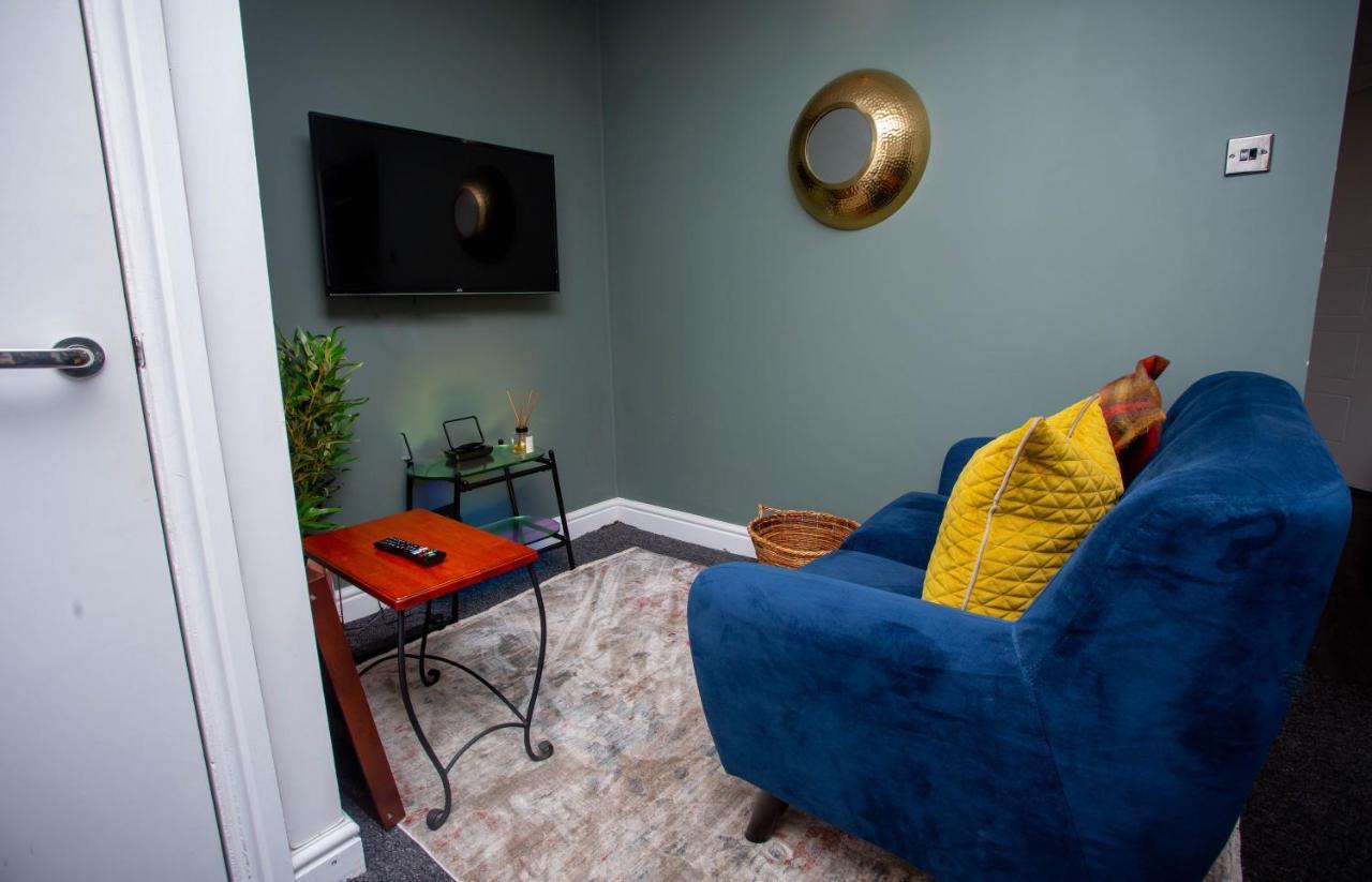 Nest Easy - Derngate Basement Apartman Northampton Kültér fotó